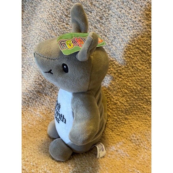 2022 Plushology “Don’t Mess With Texas” Plush Armadillo - Picture 2 of 4